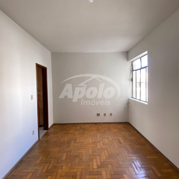 Doutor Melo Viana, Centro, Lavras, 3 Quartos Quartos, 1 Sala Salas,2 BanheirosBanheiros,Apartamento,Aluguel,Doutor Melo Viana,1986