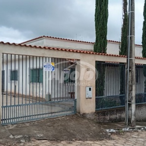 Luminarias, 4 Quartos Quartos, 1 Sala Salas,2 BanheirosBanheiros,Casa,Venda,1988