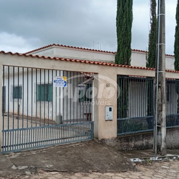 Luminarias, 4 Quartos Quartos, 1 Sala Salas,2 BanheirosBanheiros,Casa,Venda,1988