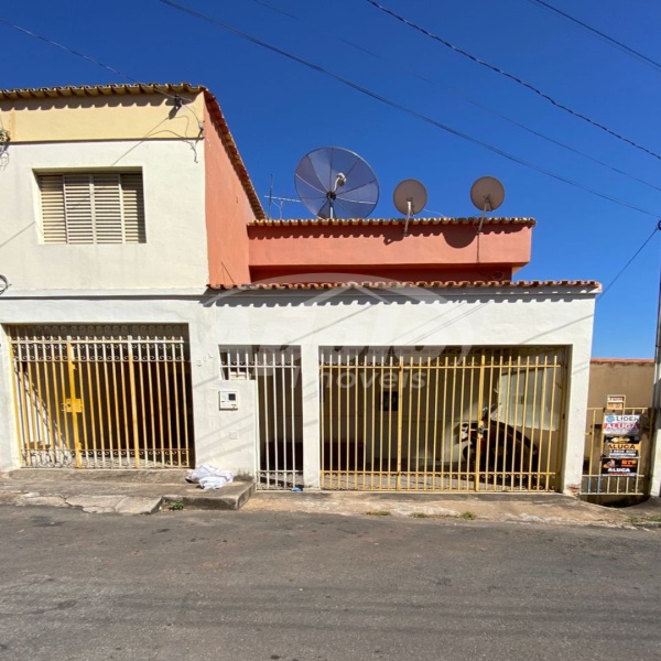 Rua Cleto Fantazini, Centro, Lavras, 2 Quartos Quartos, ,1 BanheiroBanheiros,Casa,Aluguel,Rua Cleto Fantazini ,0,2365